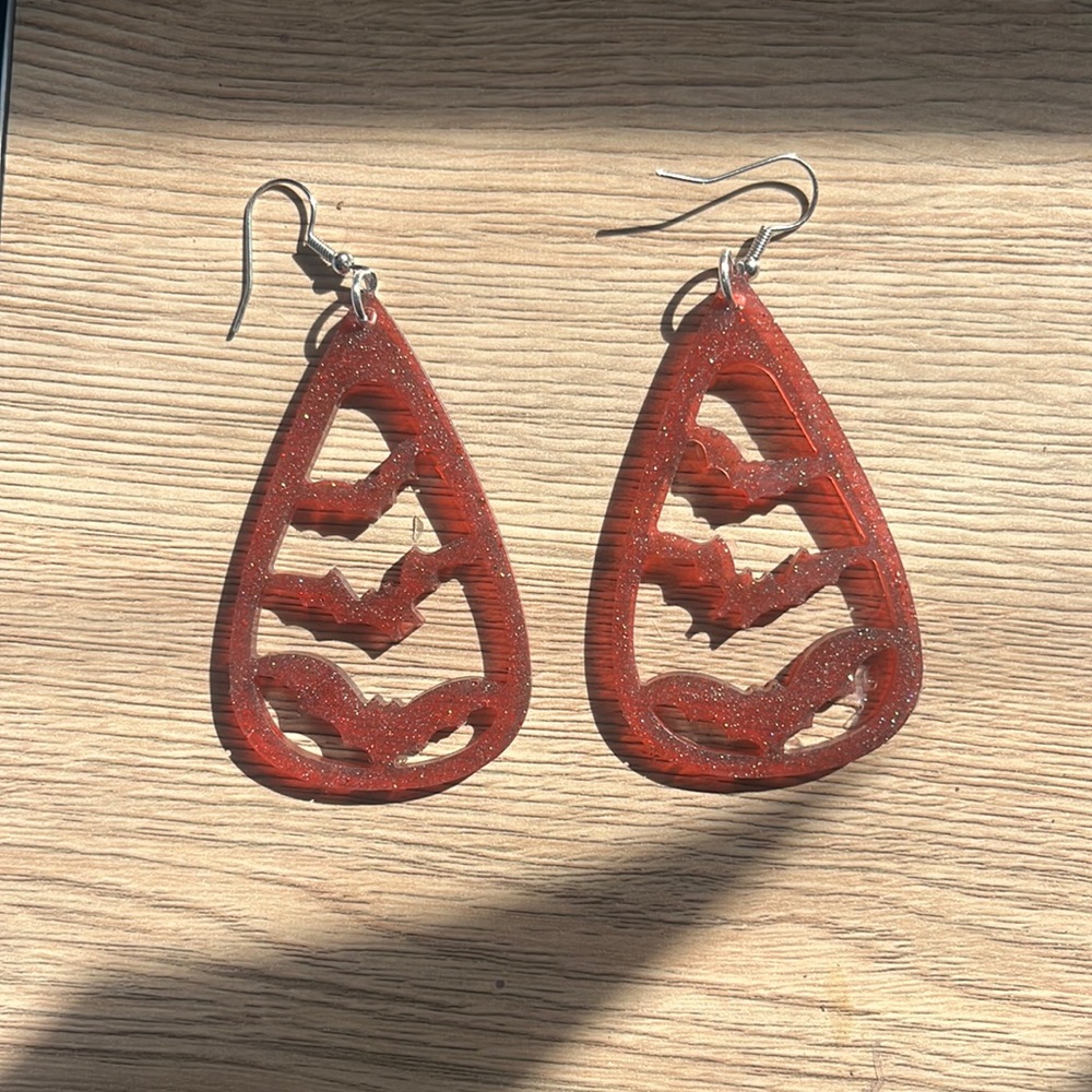 glittery bat earrings HALLOWEEN